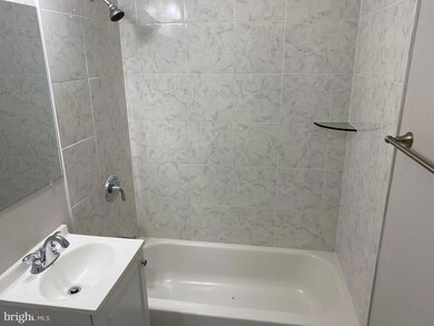 1005 Glacier Ave, Capitol Heights, MD 20743 - photo 5