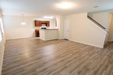 3211 Gold Star Dr, Houston, TX 77082 - photo 5