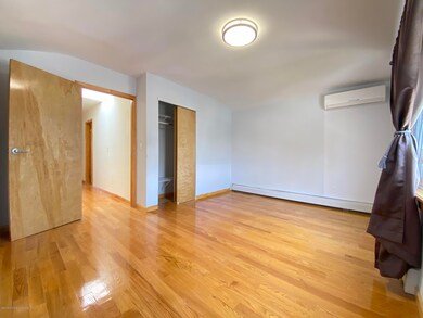 360 Mcclean Ave, Staten Island, NY 10305 - photo 3