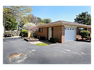 6128 Stiller Rd, Floyds Knobs, IN 47119 - photo 4