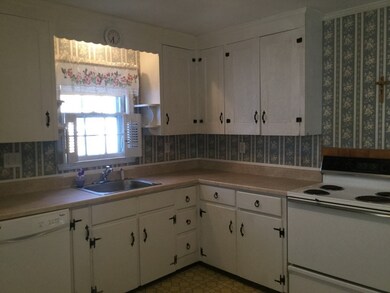 17 Sachem Ave, Worcester, MA 01606 - photo 5