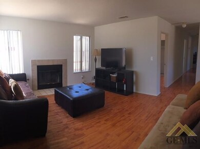 3425 Granite Ct, Rosamond, CA 93560 - photo 3