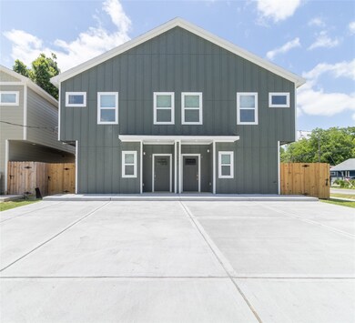 1047 Marcolin St unit A, Houston, TX 77088 - photo 4