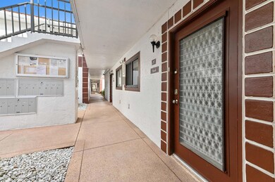 15451 Pembridge Dr unit 207, Delray Beach, FL 33484 - photo 2