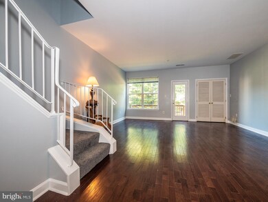 2716 Oak Leaf Ct, Odenton, MD 21113 - photo 4