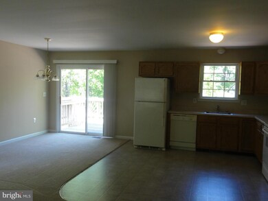 623 Bragg Dr, Front Royal, VA 22630 - photo 5