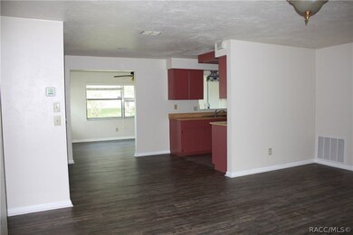 unlisted-address, Beverly Hills, FL 34465 - photo 4