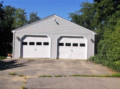 4 Furbush St, Rochester, NH 03867 - photo 4