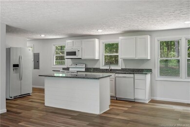 Eat-in Kitchen with breakfast bar.