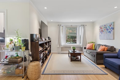 The Bradlee unit 105, Forest Hills, NY 11375 - photo 2