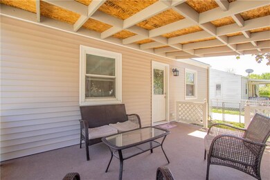 2025 E 25th St, Des Moines, IA 50317 - photo 2