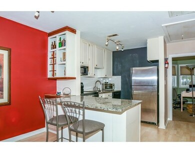 122 Tall Oaks Dr unit F, South Weymouth, MA 02190 - photo 4
