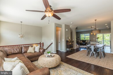 9048 Isabel Ln, Manassas Park, VA 20111 - photo 4