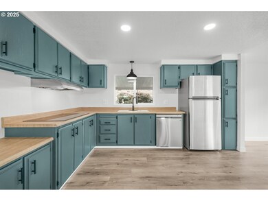 871 Liberty Bell Dr unit 474, Beaverton, OR 97006 - photo 6