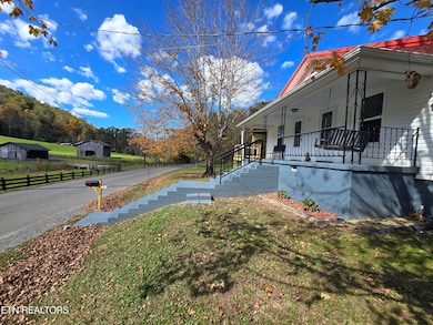 1085 Lick Branch Rd, Ewing, VA 24248 - photo 3