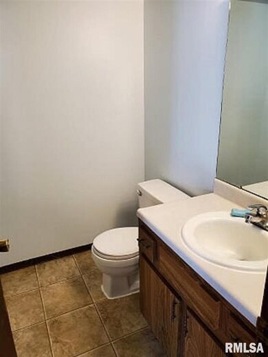 5809 Jebens Ave, Davenport, IA 52806 - photo 5