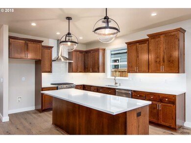 1570 Umpqua Ave, Eugene, OR 97408 - photo 6