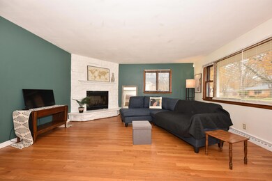 5607 N Argyle Ave, Milwaukee, WI 53209 - photo 4