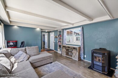 07-Living Room