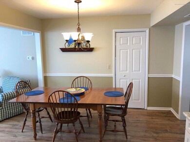 Eat in kitchen