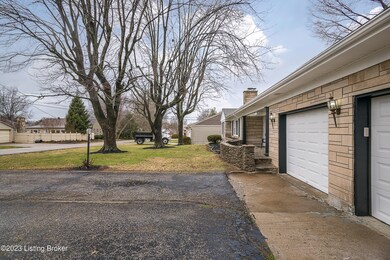 1346 Frances Dr, New Albany, IN 47150 - photo 2