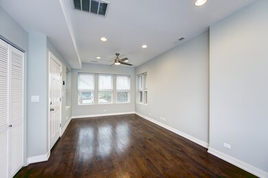 3015 W Wellington Ave, Chicago, IL 60618 - photo 6