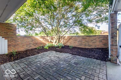 4735 Woodcrest Dr, Columbus, IN 47203 - photo 4