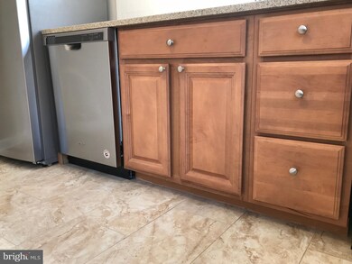 915 Elfin Ave, Capitol Heights, MD 20743 - photo 2