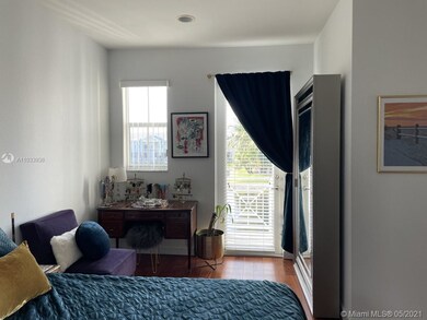 10719 NW 75th St, Doral, FL 33178 - photo 5