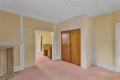 Nice Double Closet in LR