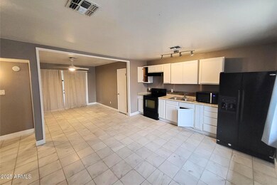 2609 W Mclellan Blvd unit 2, Phoenix, AZ 85017 - photo 3