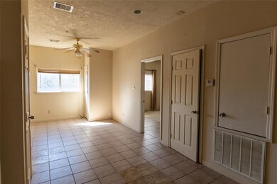 4720 Yellowstone Blvd unit 6, Houston, TX 77021 - photo 3