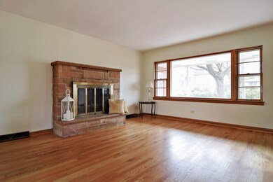 Family room Wood burning fireplace with gas starte