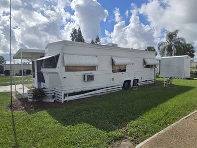 3371 Freddie Way unit o05, Avon Park, FL 33825 - photo 4