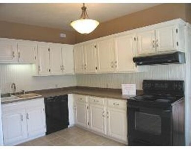 931 Pleasant St, Worcester, MA 01602 - photo 4