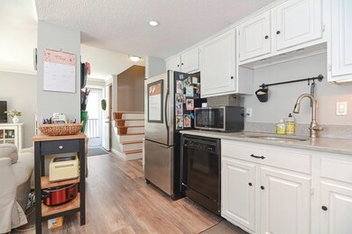 19 Meadow Pond Dr unit B, Leominster, MA 01453 - photo 5