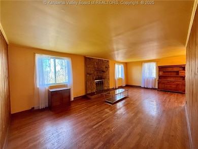 1705 Tanner Rd, Charleston, WV 25314 - photo 4