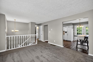 112 Queensway - LR to kitchen