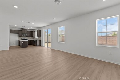 27071 Kodiak Ct, Menifee, CA 92585 - photo 4