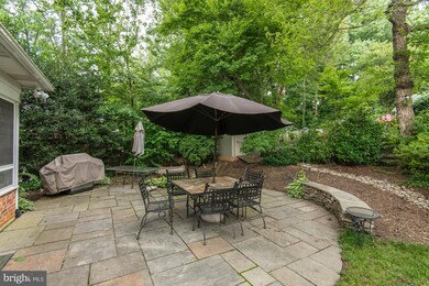 2420 Lancaster Ct, Falls Church, VA 22043 - photo 6