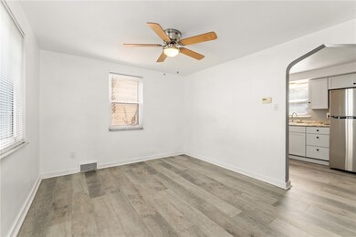Room To Entertain In The Dining Room
