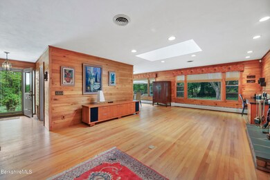 56 Plunkett St, Lenox, MA 01240 - photo 6