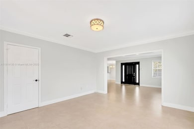 516 Gerona Ave, Coral Gables, FL 33146 - photo 4