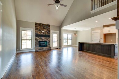 104 Brooklyn Cir, Shelbyville, TN 37160 - photo 7