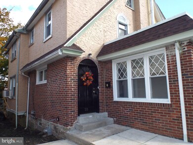 613 Cypress St, Lansdowne, PA 19050 - photo 2