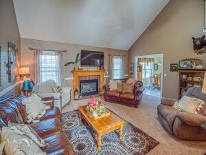 2018 Daly Dr, Harrison, AR 72601 - photo 5