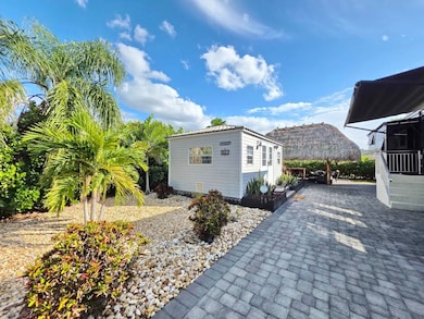 632 SW 35th Trace unit 185, Okeechobee, FL 34974 - photo 5