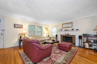 11 Deforest Rd, Newton Lower Falls, MA 02462 - photo 5