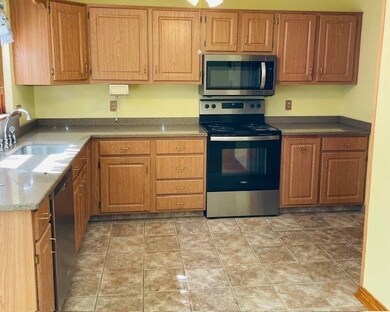 56 Rocky Nook unit 56, Malden, MA 02148 - photo 4