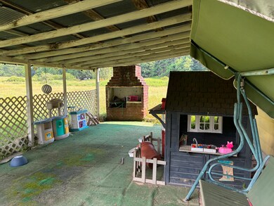 265 Old Pike Rd, Smoot, WV 24977 - photo 4